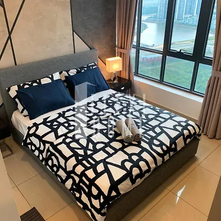 Spacious Big Room, Designed & Quiet Family Home, Eclipse In Cyberjaya By Flexihome-My Exterior photo