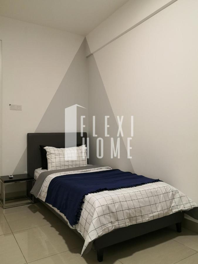 Spacious Big Room, Designed & Quiet Family Home, Eclipse In By Flexihome-my Apartment Cyberjaya