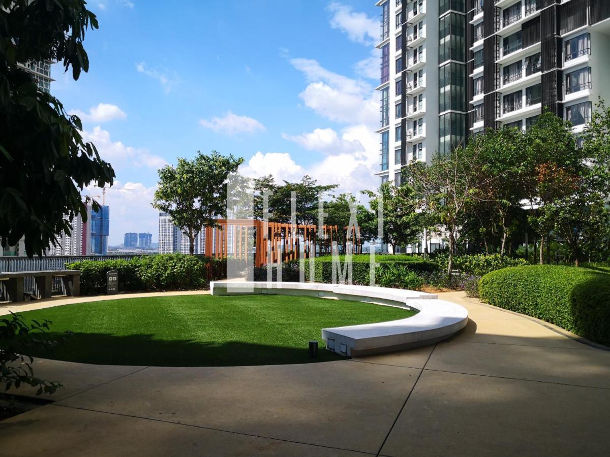 Apartment Spacious Big Room, Designed & Quiet Family Home, Eclipse In By Flexihome-my Cyberjaya