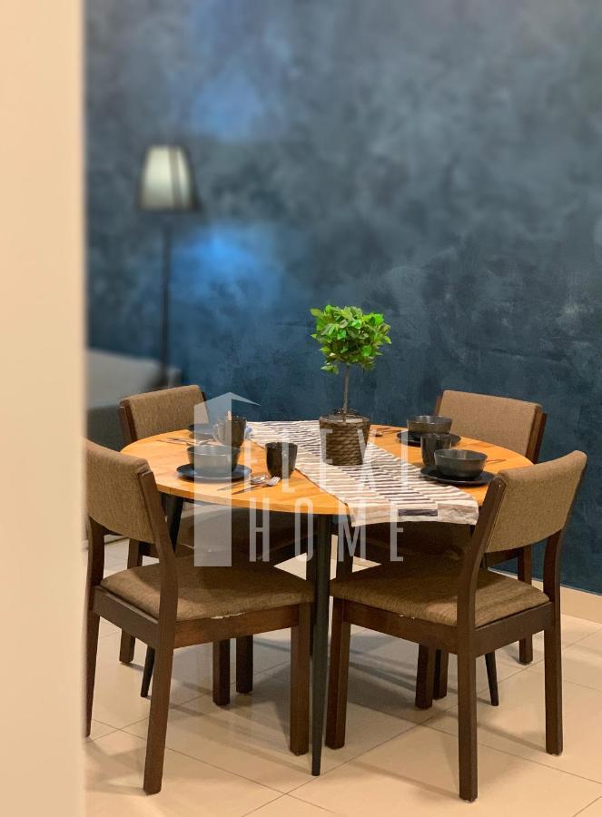 Apartment Spacious Big Room, Designed & Quiet Family Home, Eclipse In By Flexihome-my Cyberjaya