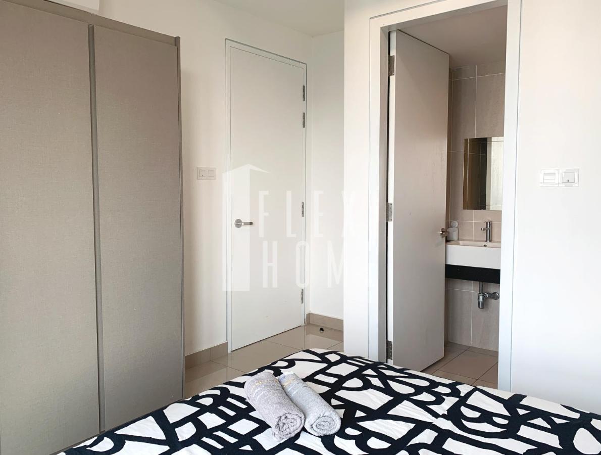 Spacious Big Room, Designed & Quiet Family Home, Eclipse In By Flexihome-my Apartment Cyberjaya