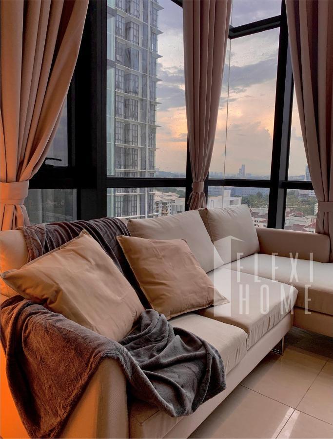 Spacious Big Room, Designed & Quiet Family Home, Eclipse In By Flexihome-my